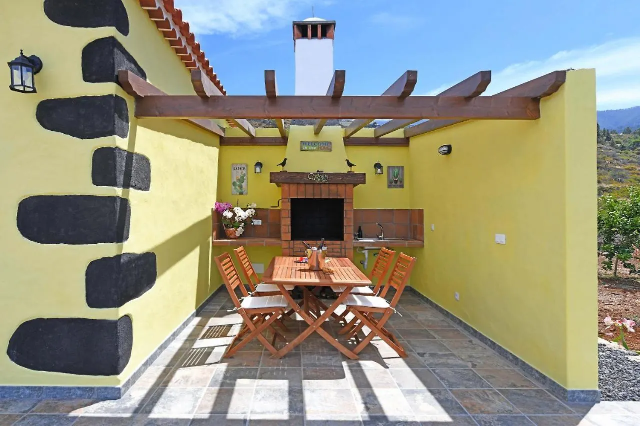 הוילה טיחראפה Casa Pino Arujo 0*,  ספרד